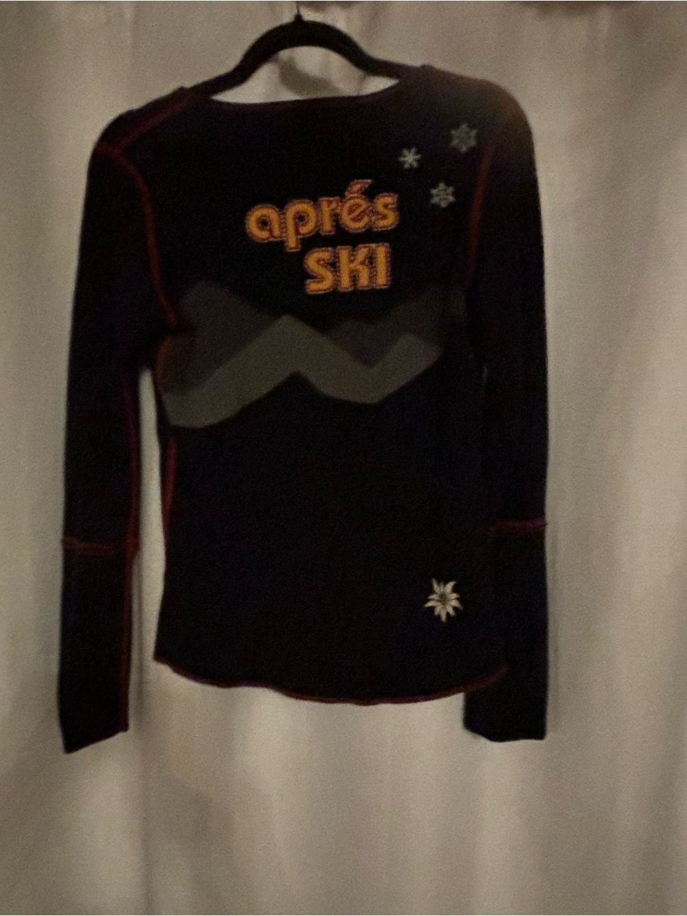 Alp N Rock Black Long-Sleeve Tee with Yellow 'après SKI' Applique